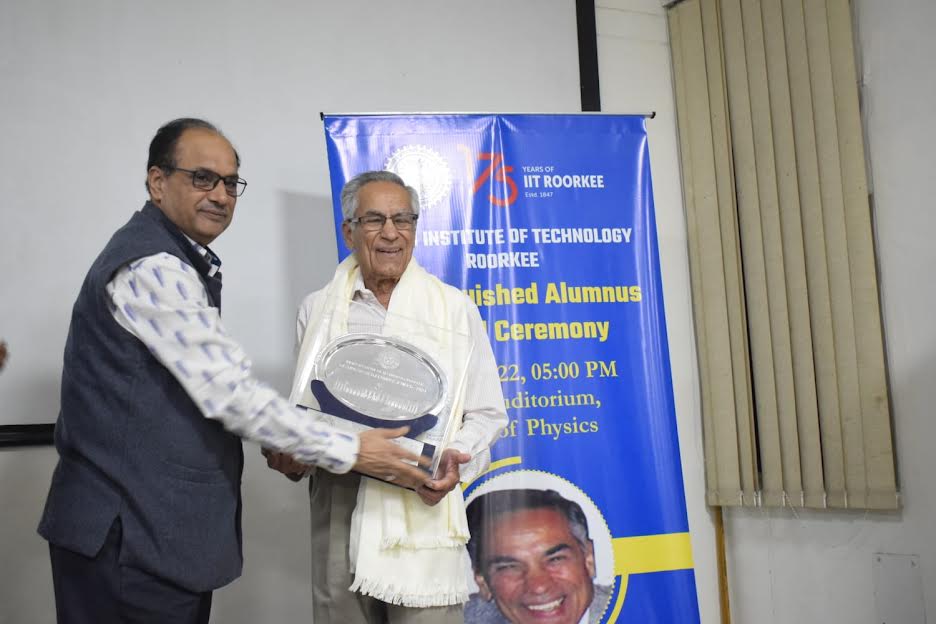 Prof O P Malik Receives Distinguished Alumnus Award 2021