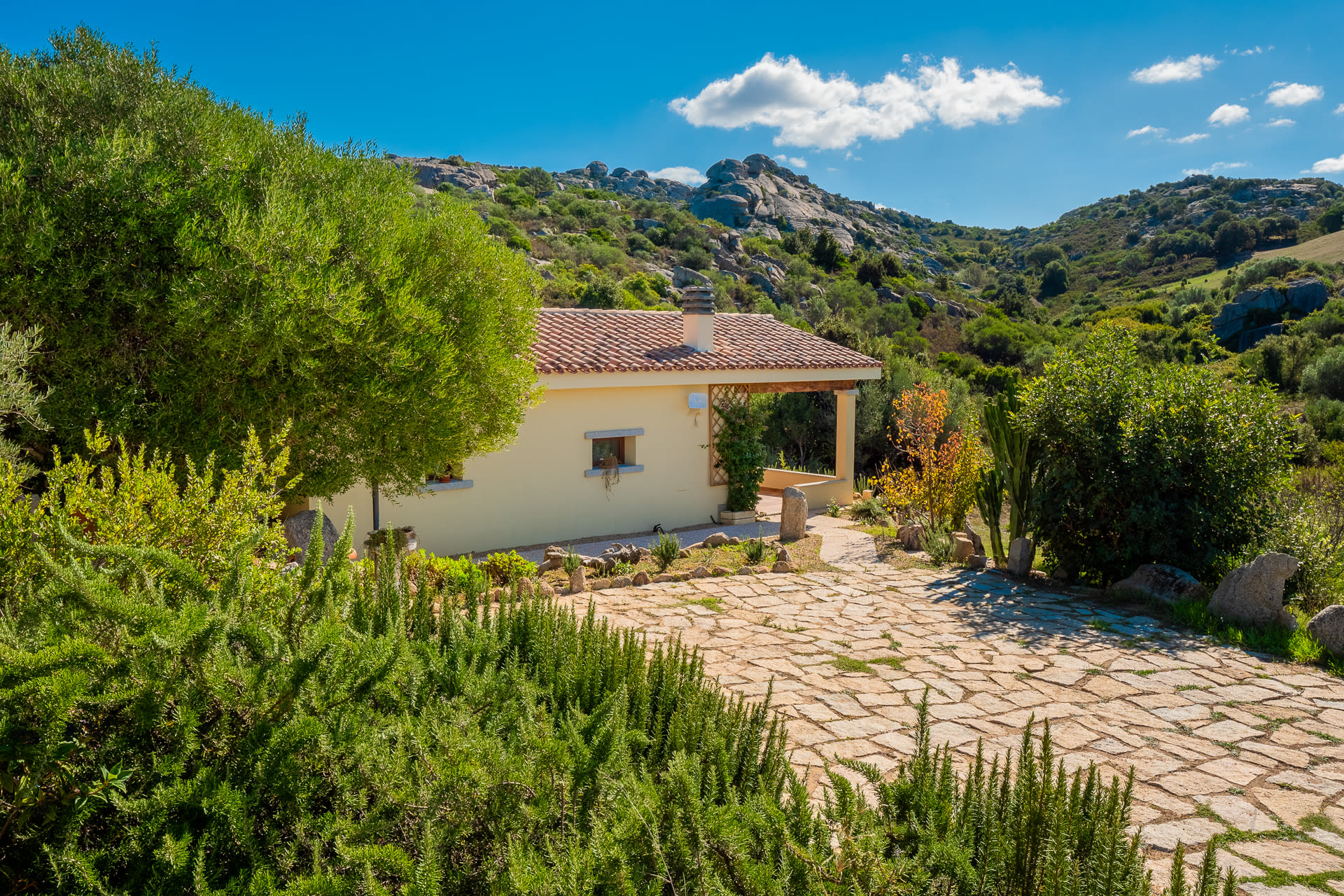 Portico | Chalet La Liccetta | Casa La Liccia B&B