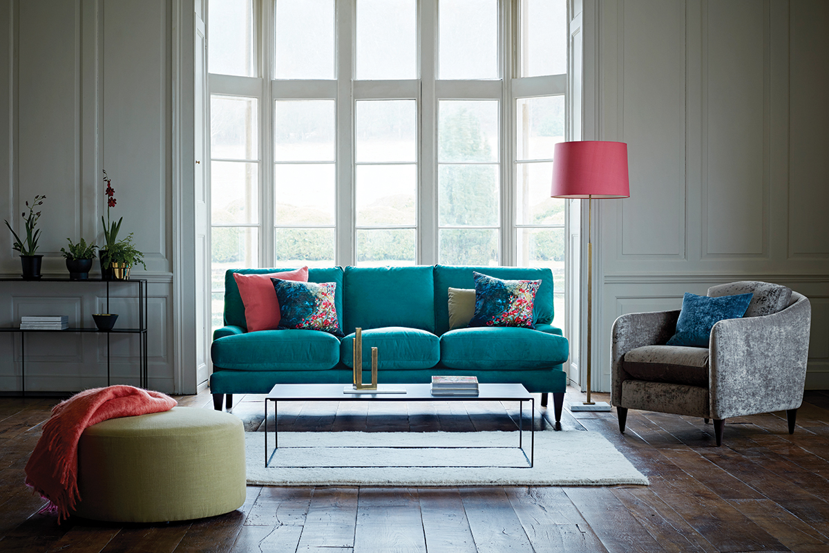 Poppy Classic Sofa