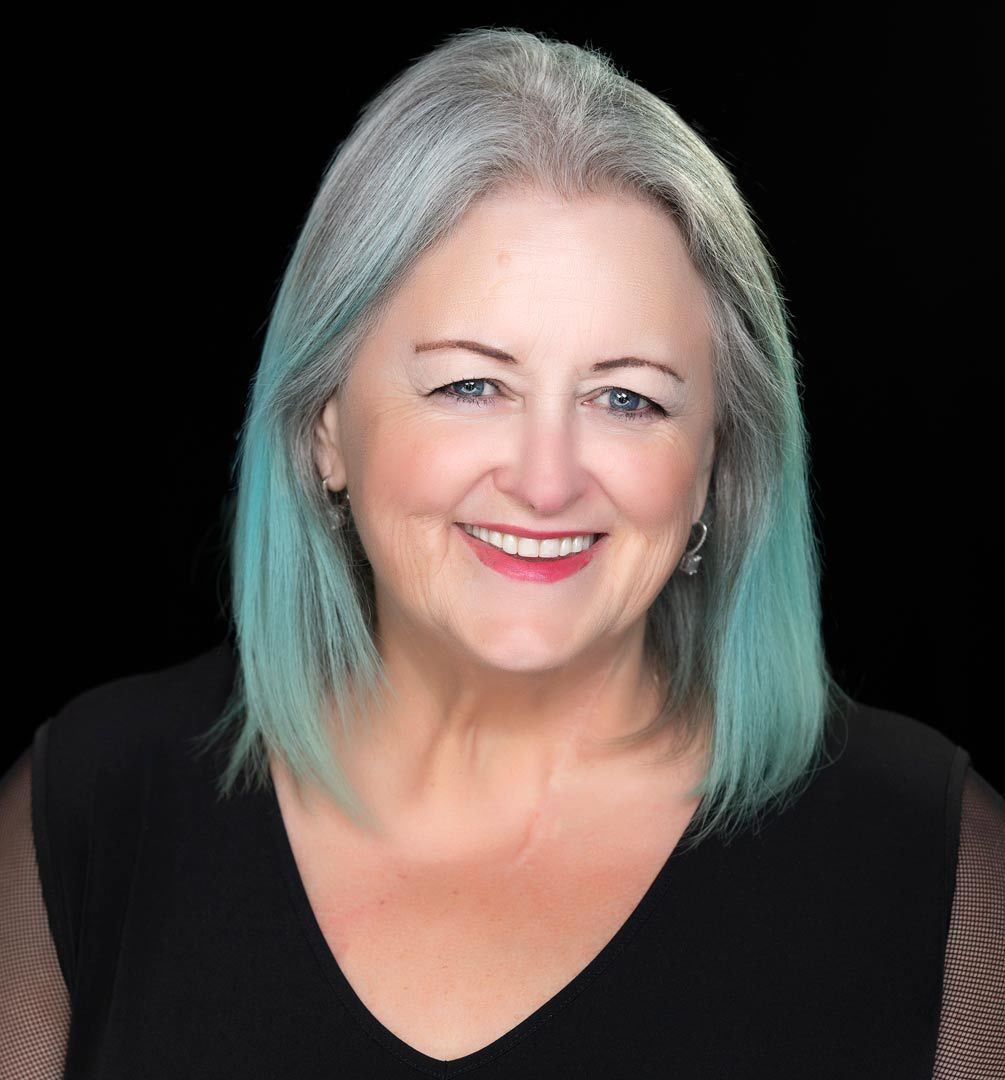 Elaine-Lindsay-Speaker-Digital-advisor-crop-by-Michelle-Valberg Elaine Lindsay Speaker Digital Advisor headshot crop- by Michelle Valberg