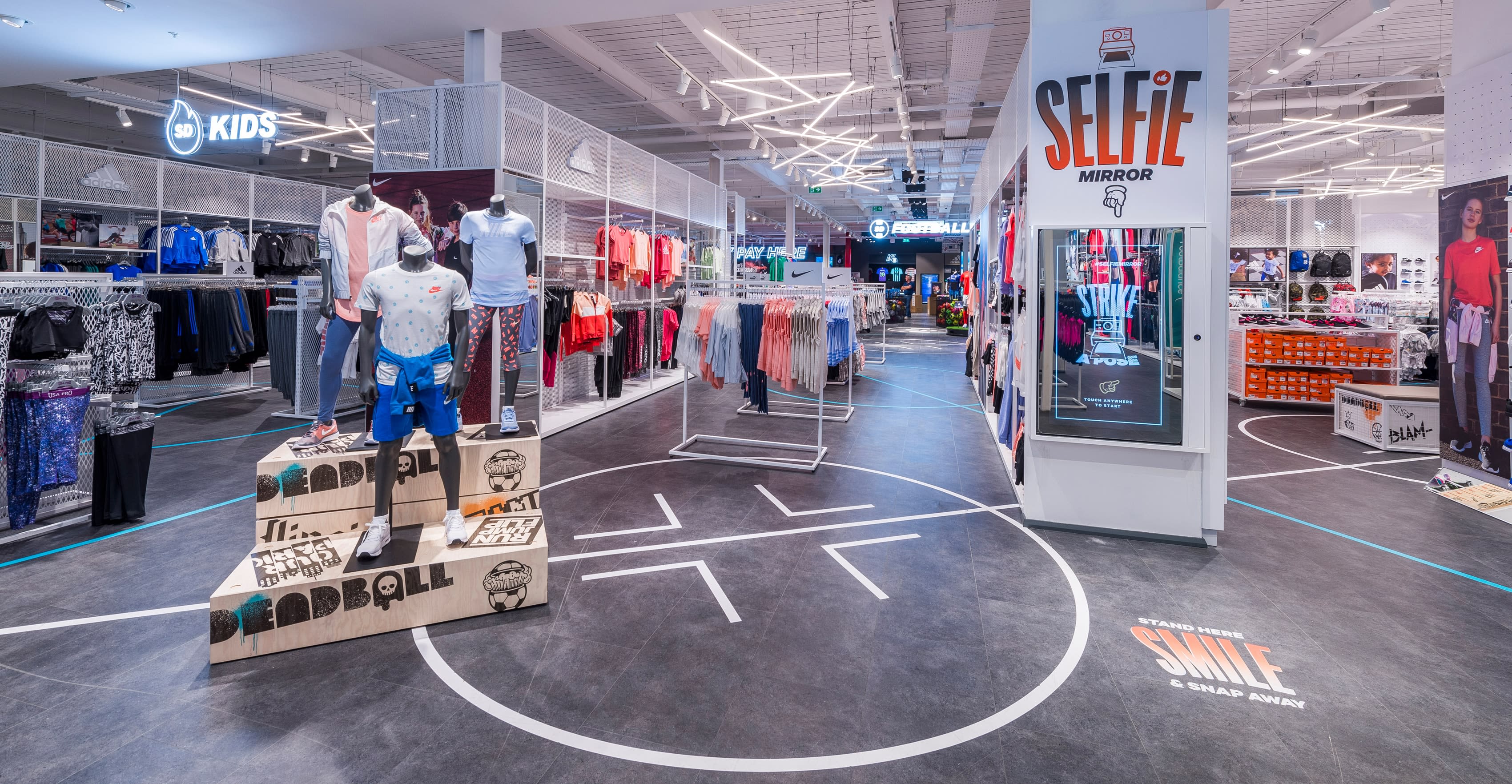 Kids department and interactive selfie mirror