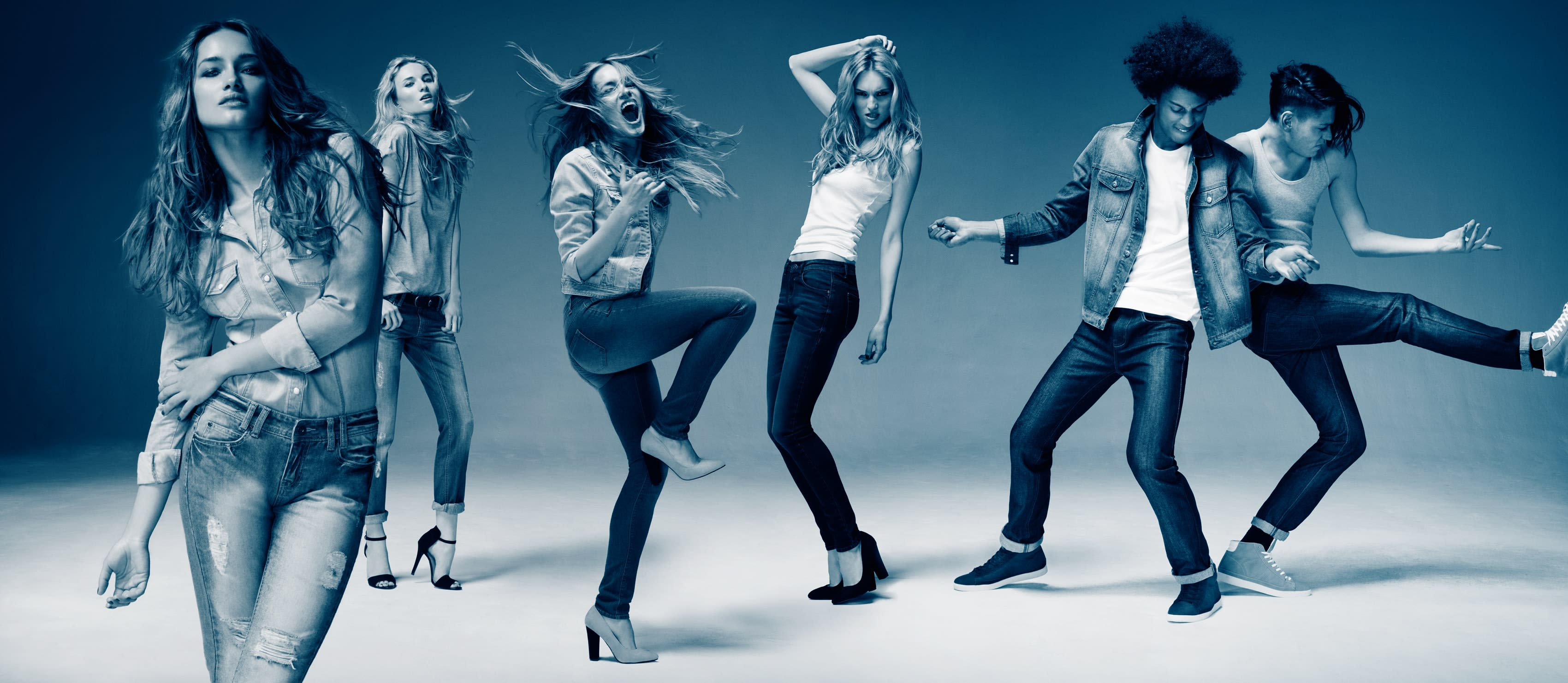 People dancing