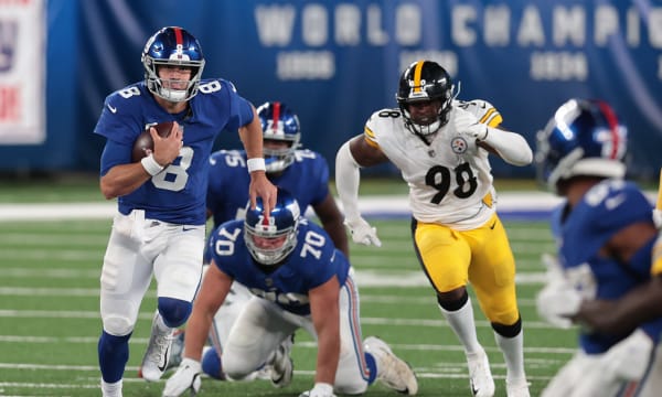 NFL: Pittsburgh Steelers at New York Giants