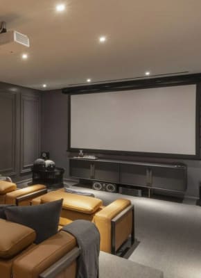 Home Theaters & Entertainment Spaces