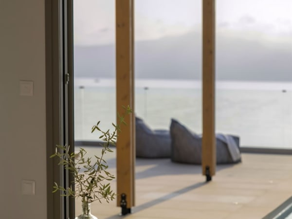 View-gazing is a ritual at Eolia.