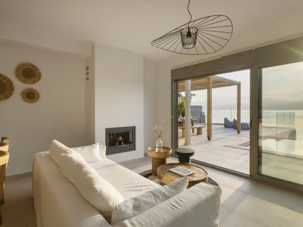 The open-concept communal area includes a panoramic sitting area.