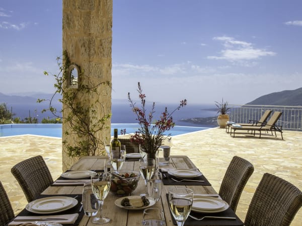 All set for a delicious Greek lunch.