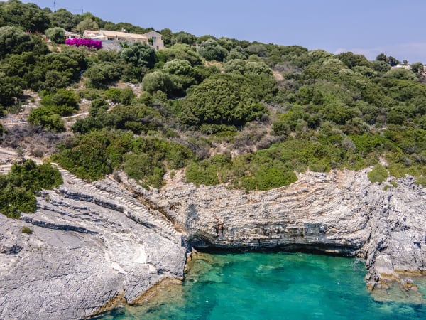 The private access to the irresistible sea below Panorea.