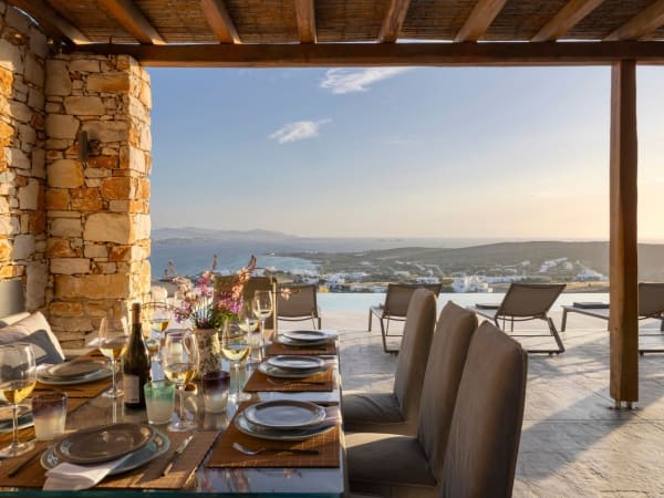 Dinner with a sea view.