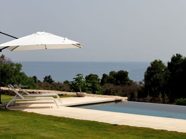 The beautiful infinity pool with its views out to sea.