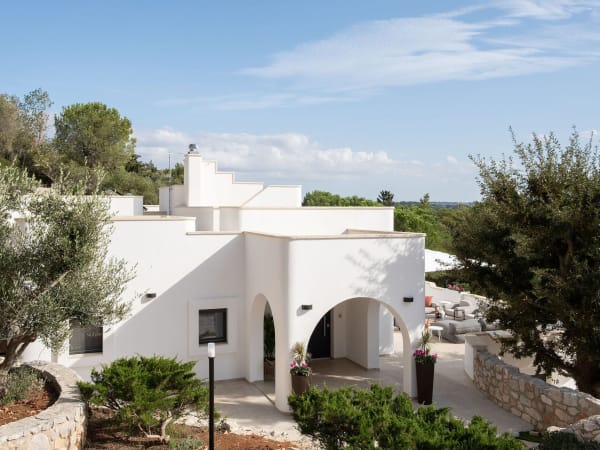 The alluring design of Villa Kamares.