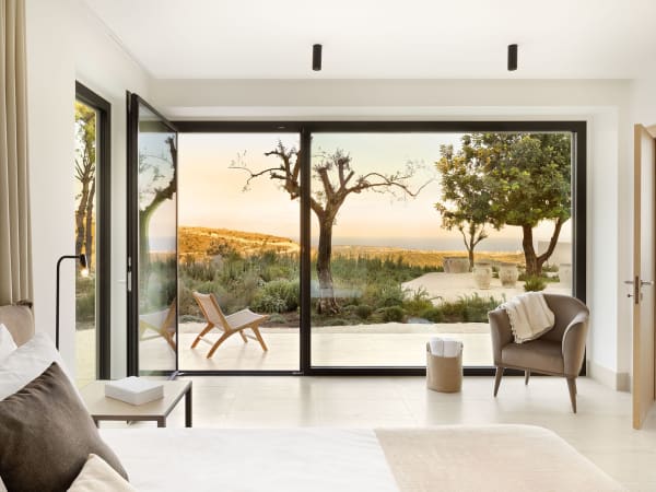 The spacious, panoramic double bedroom on the ground floor. (Bedroom 4)