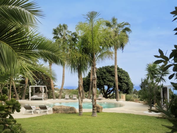 The luxuriant gardens at Ammalia.