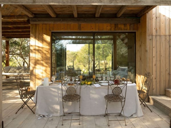 Al fresco dining at Cabanna is always a stylish affair.