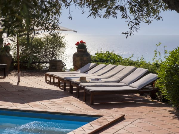 The glorious pool and views of the sea.