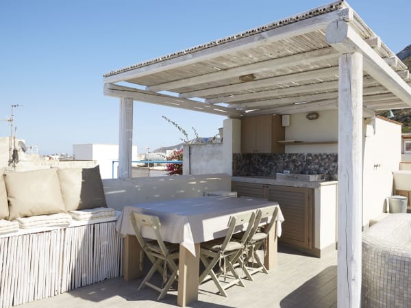 The handy kitchen/dining area on the terrace.