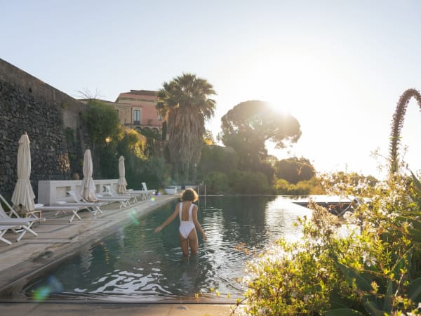 Rocca delle Tre Contrade's magnificent 25m-long, heatable infinity pool.