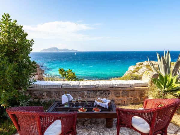 An aperitif with a view!
