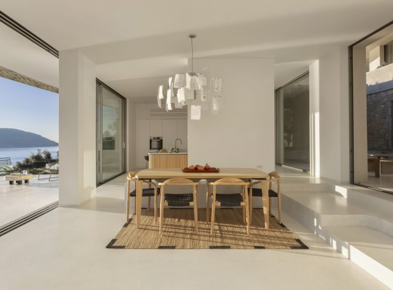 Thyta House outdoor dining terrace Lefkada