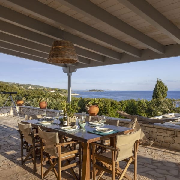 Al fresco dining with a view.