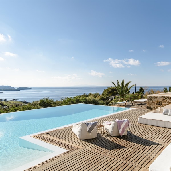 Laeticia's gorgeous pool area with its views out to sea.