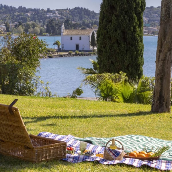 A shady spot with views of Gouvia Bay and the evocative church of Ypapanti.