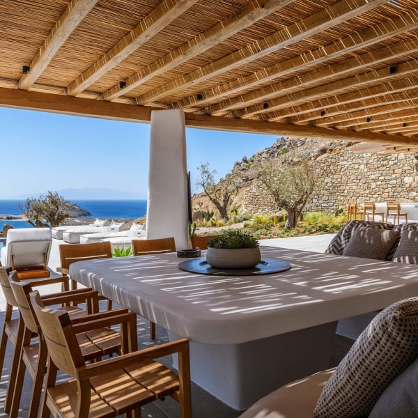 With views like this, every meal at Simone is a special occasion.