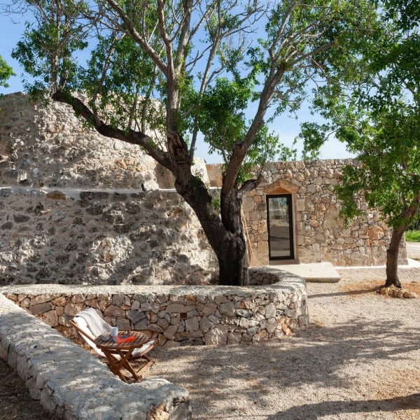 A shady spot near one of the old pajare in the grounds.