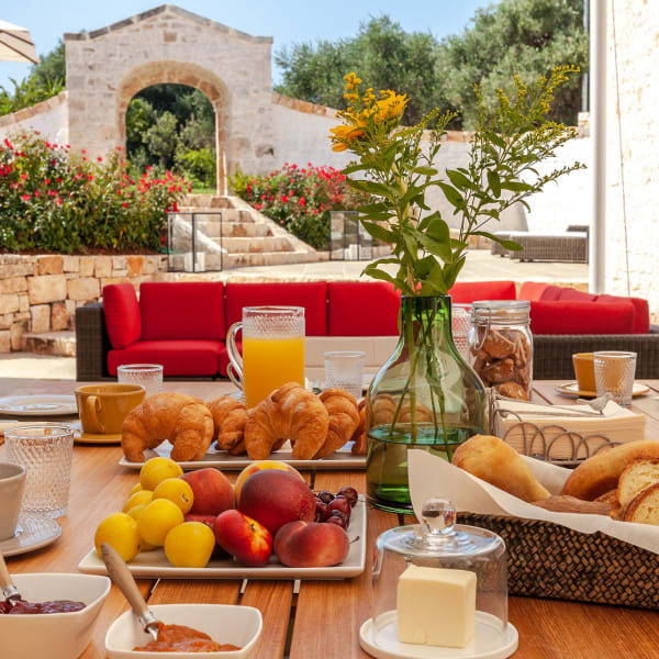 Breakfast is served in the courtyard.