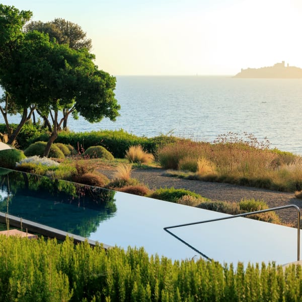 The gorgeous 19m-long infinity pool with its views out to sea.