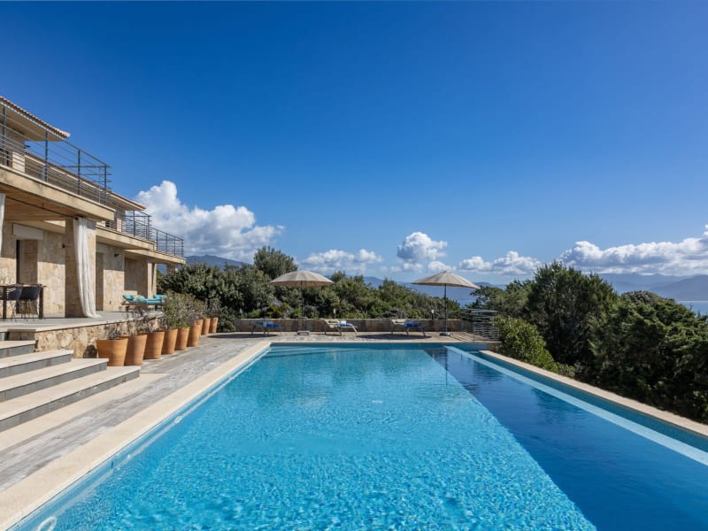 Villa Fa's gorgeous 16m-long infinity pool.