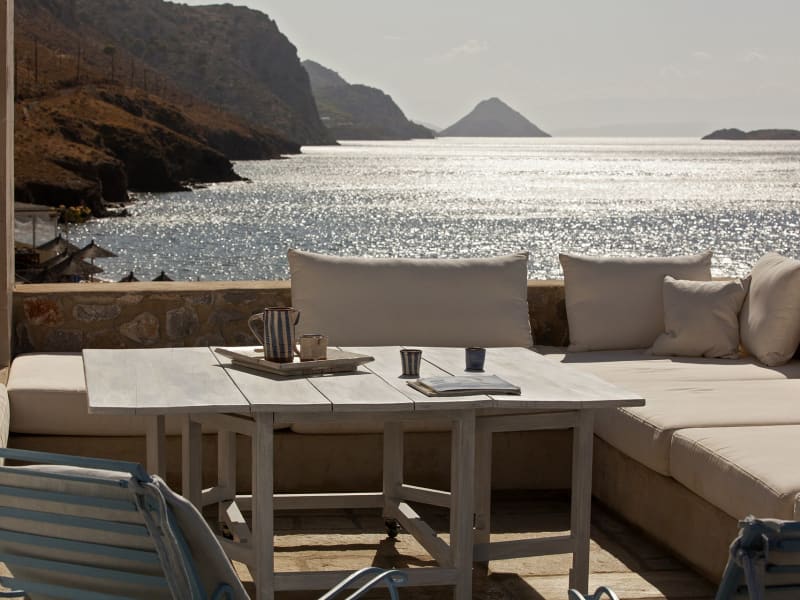 The first floor terrace offers sublime views along the northern coastline of Hydra and the sea.