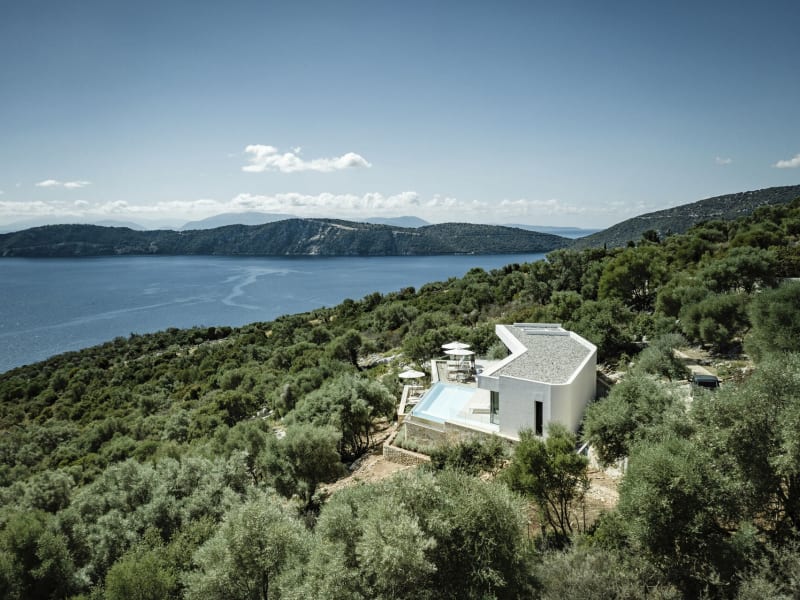 Galatea occupies and enviable position on the east coast of Meganissi.