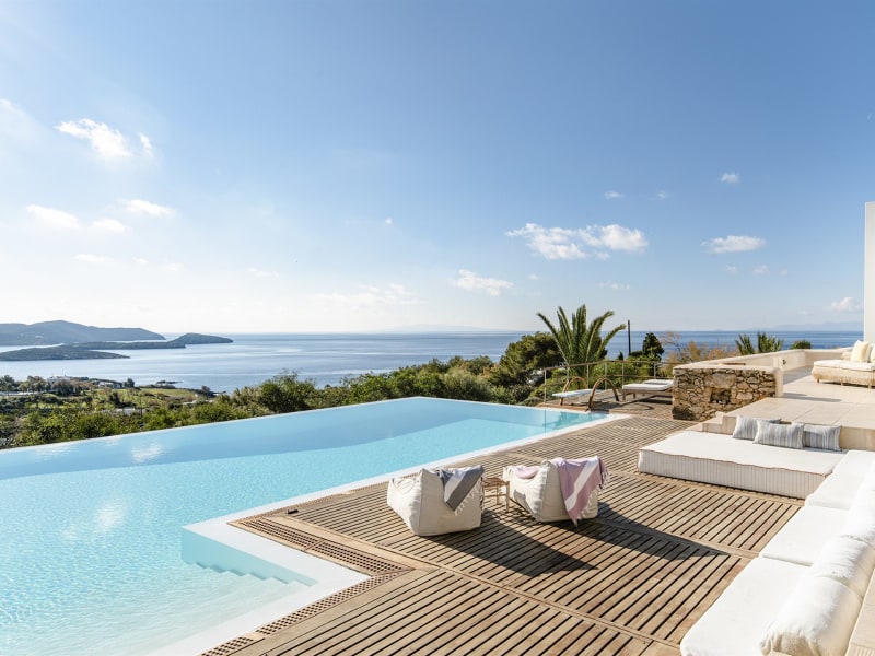 Laeticia's gorgeous pool area with its views out to sea.