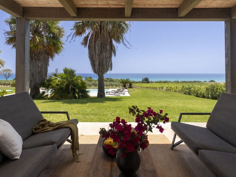 Belich's shady al fresco lounge area comes with captivating views.