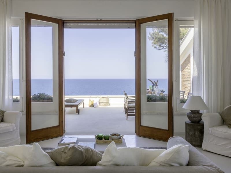 The sea-view living room opens out onto the the main terrace.