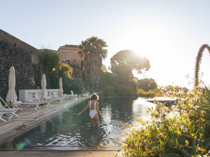 Rocca delle Tre Contrade's magnificent 25m-long, heatable infinity pool.