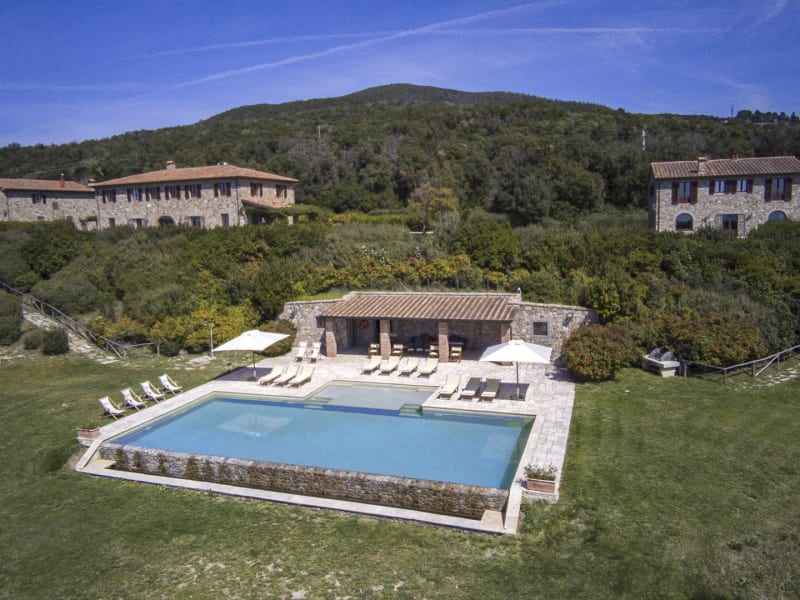 Le Cannelle's gorgeous pool area comes with changing rooms, a bathroom, a kitchen and a dining area.