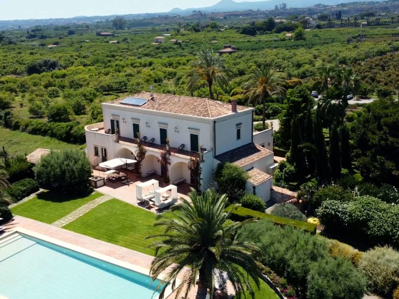 Aerial views of Don Venerando