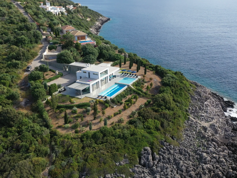 Aerial views of Penio
