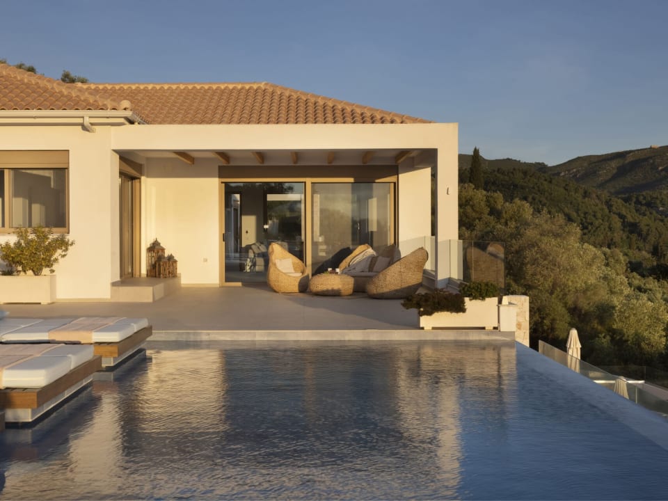 The pool with its built-in sun lounger supports hovering above the water.