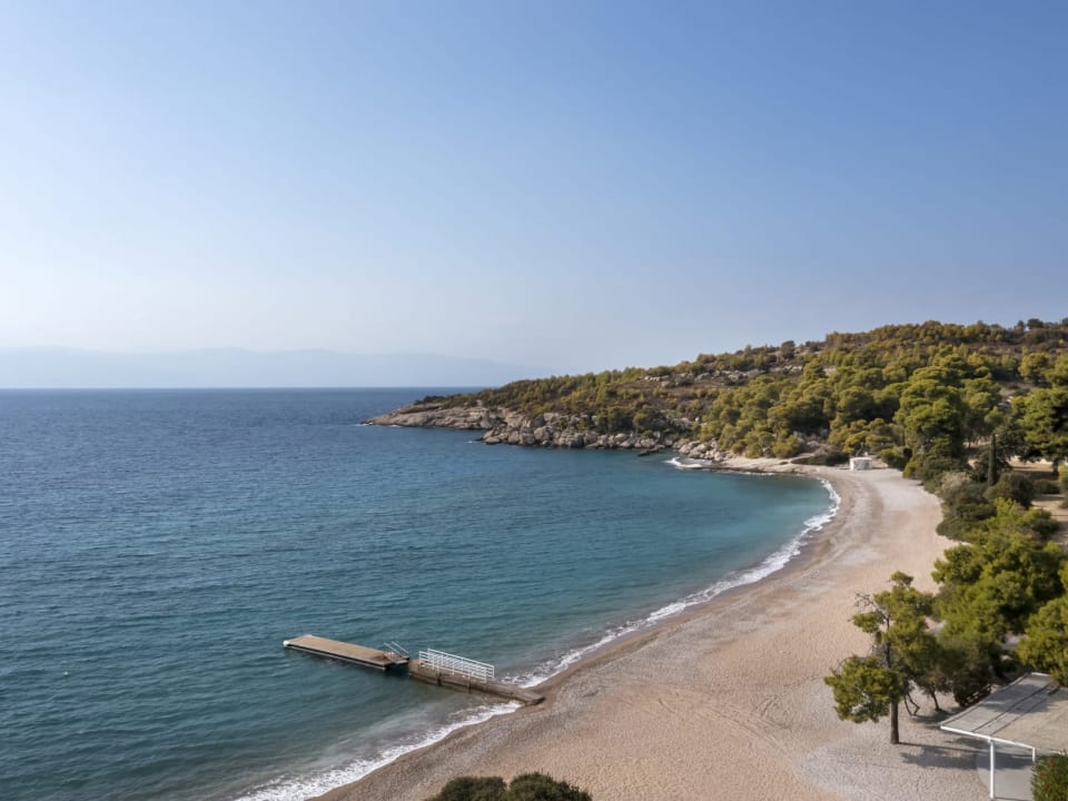 Aghii Anarghiri beach, one of the loveliest on Spetses, is just a short stroll from Daphne.