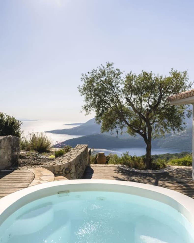 Villas with Jacuzzi/Hottub