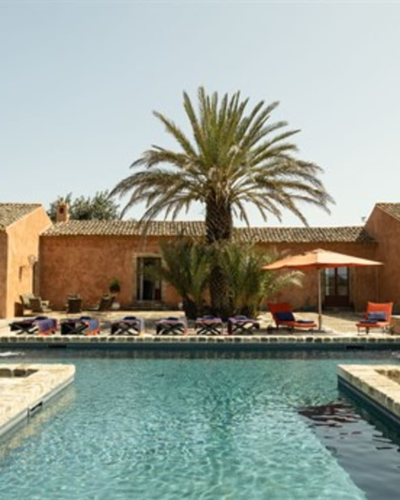 Villas with 3 to 5 bedrooms