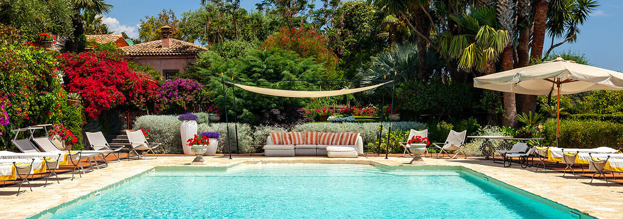 Villas with exceptional gardens