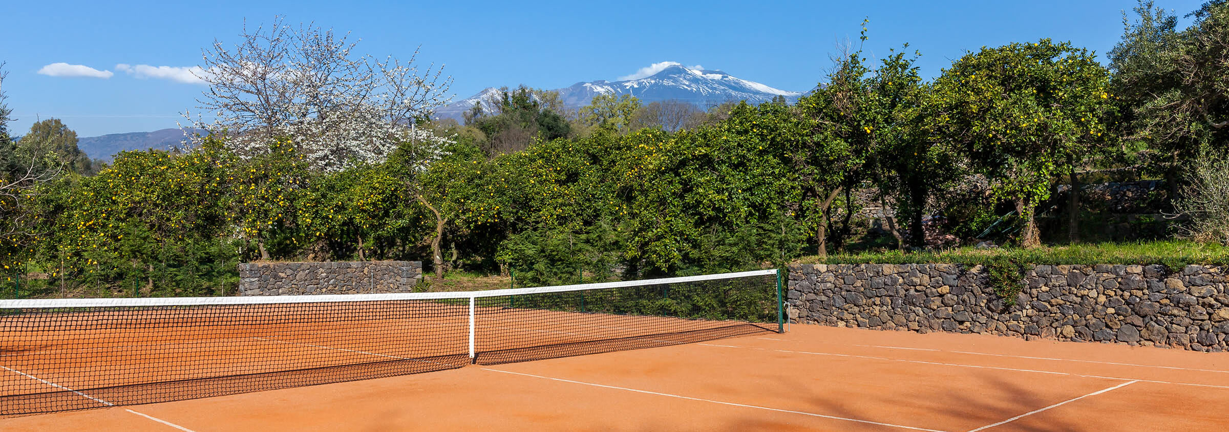 Villas with Tennis Courts