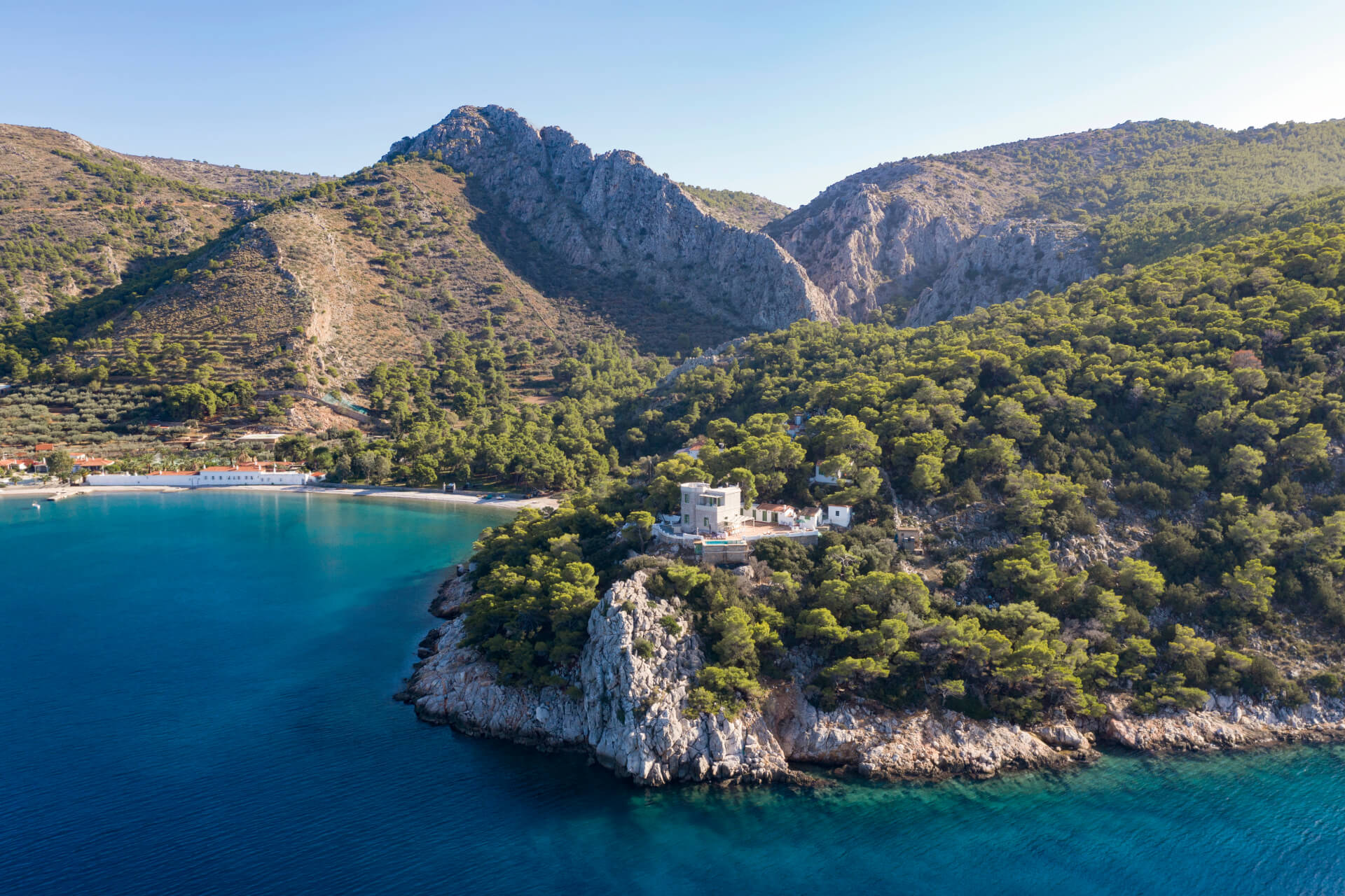 Car-free villas in Greece