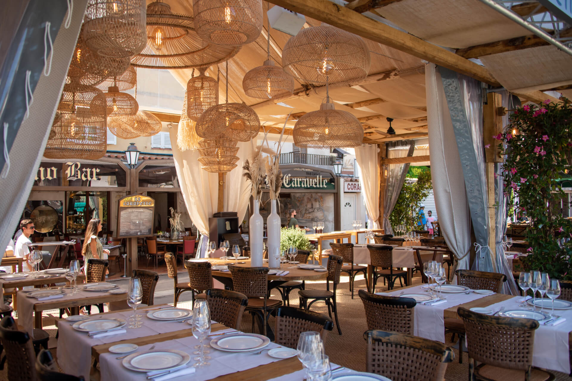 Corsica villas near restaurants and shops