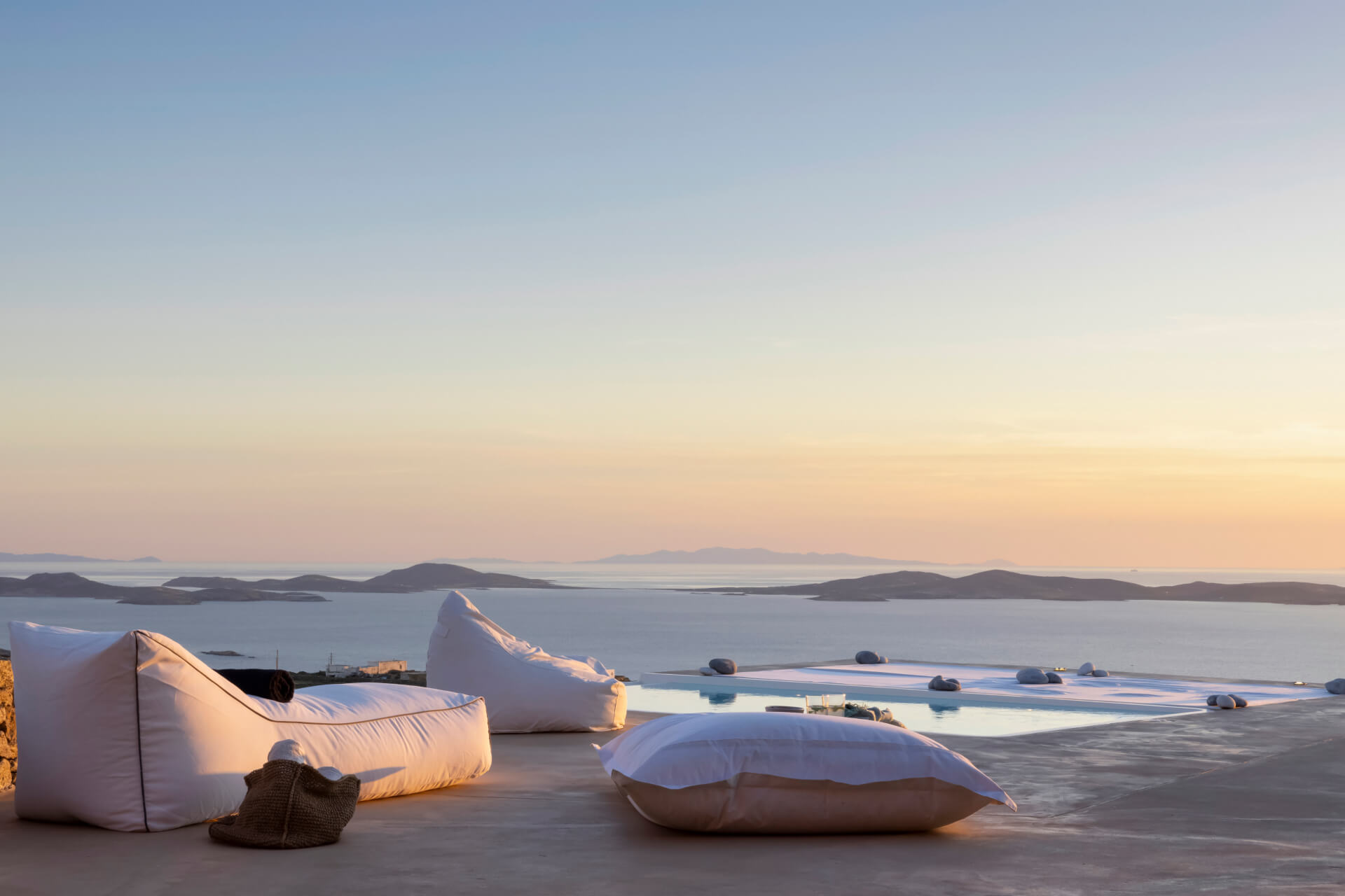 Cosmopolitan villas Greece