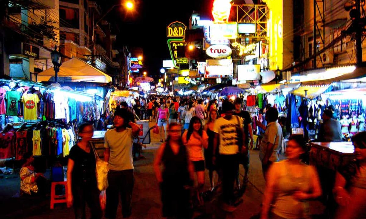 Discover Khao San Road and Soi Rambuttri nightlife - Bangkok